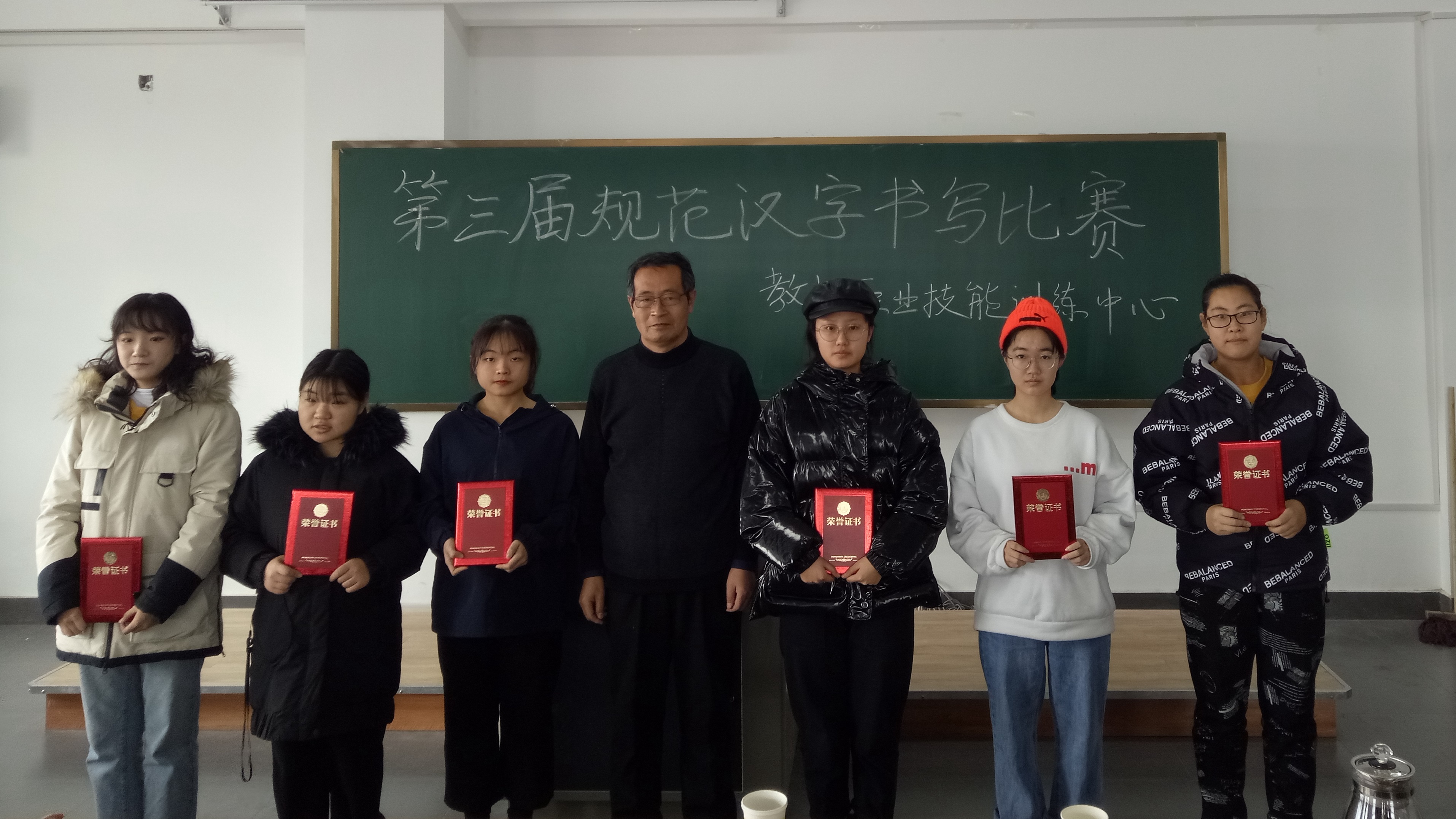 1575867303659892.jpg 1575867303659892.jpg