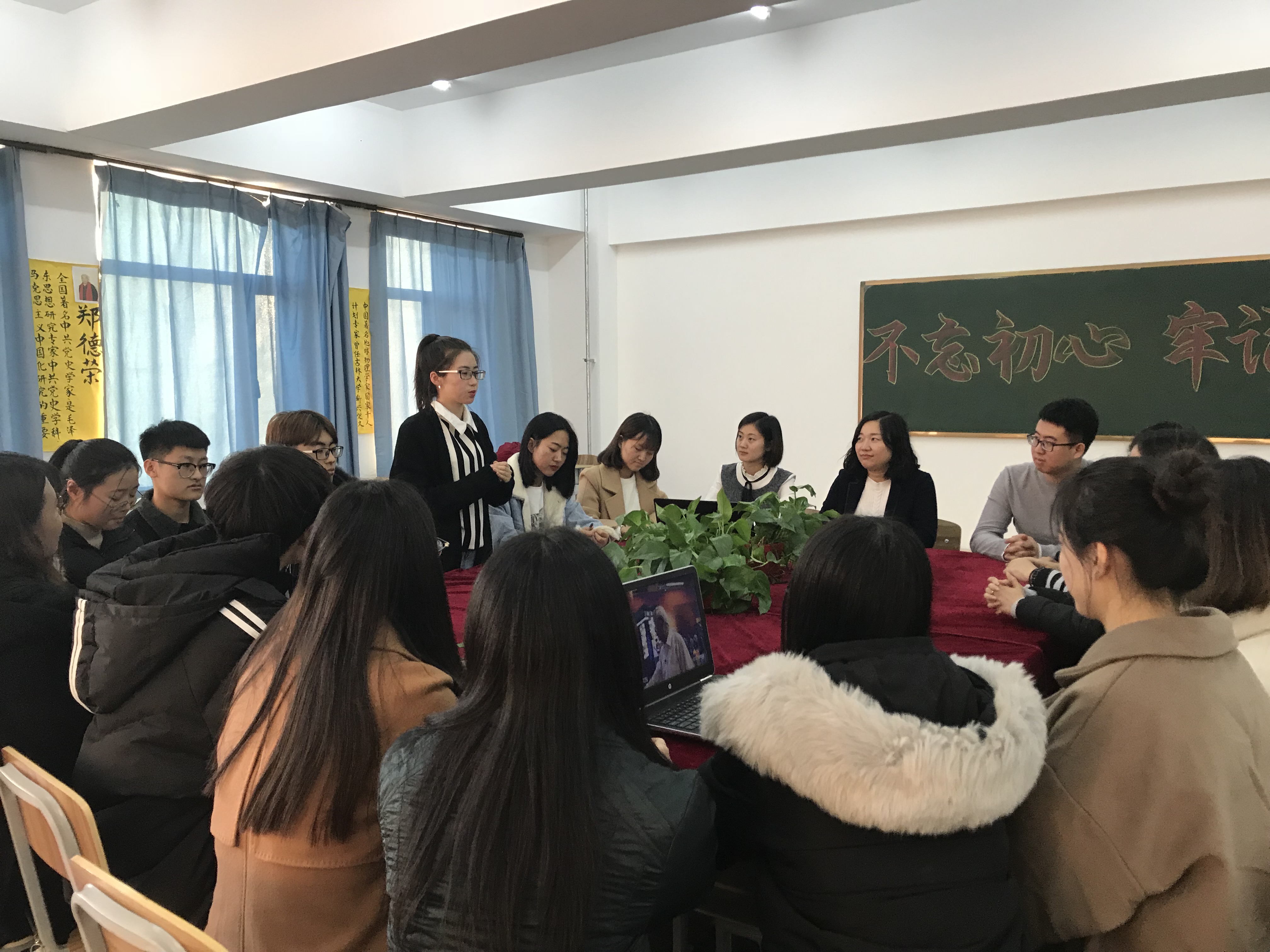 1542262886327342.jpg 1542262886327342.jpg