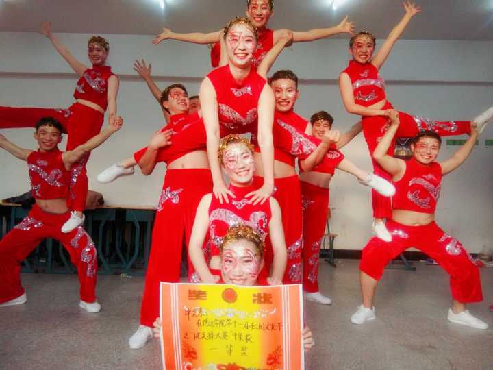 1542009050327471.jpg 1542009050327471.jpg